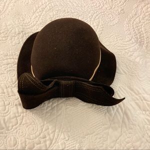 Vintage brown wool hat with bow